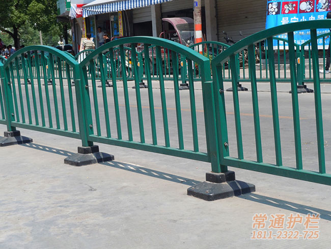 常州道路隔离栏