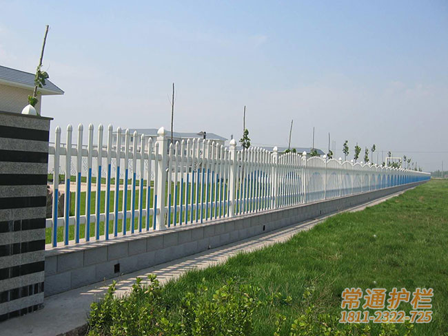 常州PVC塑钢工厂围墙防护栏