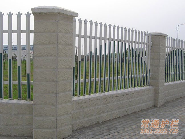 常州工业园厂区围墙护栏塑钢围墙栅栏