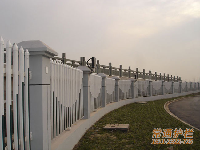 常州学校操场PVC围墙围栏